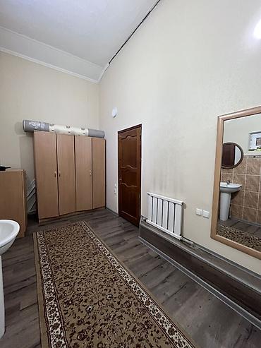 Долгосрочная аренда домов: 256 м², 7 комнат, Утепленный, Балкон застеклен, Видеонаблюдение — 23