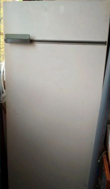 холодильника двухкамерного: Холодильник Biryusa, Б/у, Двухкамерный