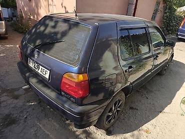 tsunami 100: Volkswagen Golf: 1994 г., 1.8 л, Бензин, Хэтчбэк — 3