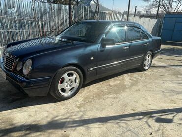 Mercedes-Benz: Mercedes-Benz E-Class: 2.4 l | 1998 il Sedan — 6