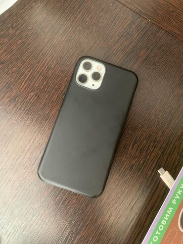 Apple iPhone: IPhone 11 Pro, Б/у, 64 ГБ, Белый, Защитное стекло, Чехол, Кабель, 75 %