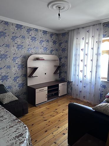 Həyət evləri və villaların satışı: 3 otaqlı, 56 kv. m, Orta təmir — 11