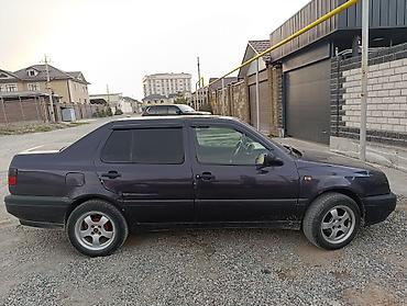 volkswagen golf 1: Volkswagen Vento: 1995 г., 1.8 л, Механика, Седан — 3
