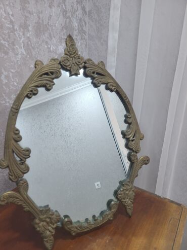gelin guzgusu: Güzgü Table mirror, Oval, Çərçivə ilə