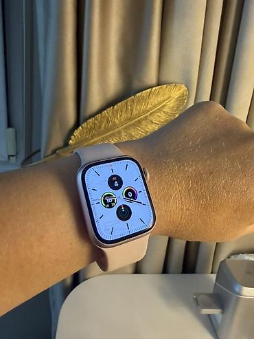 Apple Watch: Смарт‑часы Apple Watch 9 серия в розовом/светло‑розовом цвете корпуса — 1