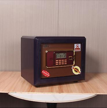 Elektron şifrəli seyf - Rəng: tünd bənövşəyi gövdə, qəhvəyi ön panel lalafo.az -da Elektron şifrəli seyf - Rəng: tünd bənövşəyi gövdə, qəhvəyi ön panel