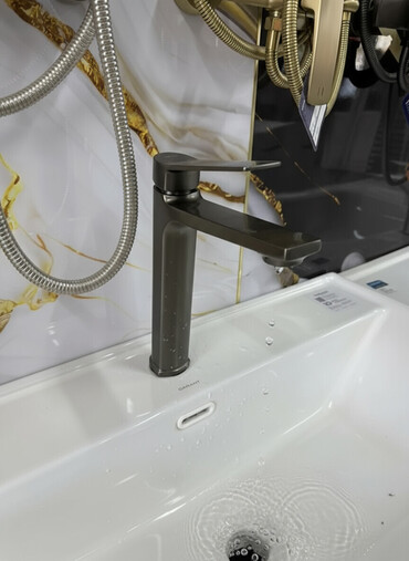 ремонт раковины: Смеситель для раковины, высокий, однорычажный. - Современный