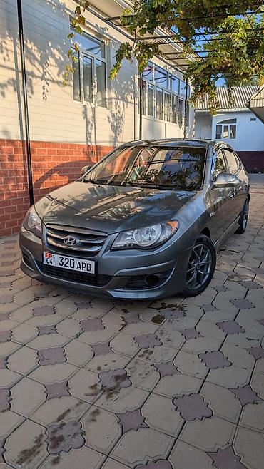 китайские машины с пробегом: Hyundai Avante: 2010 г., 1.6 л, Вариатор, Газ, Седан — 2
