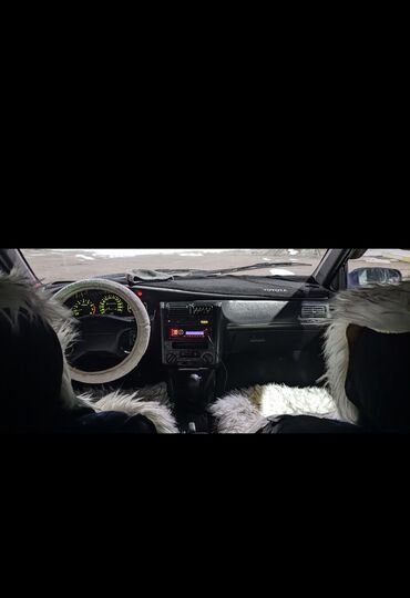 Toyota: Toyota Carina E: 1996 г., 1.6 л, Механика, Бензин, Седан — 5