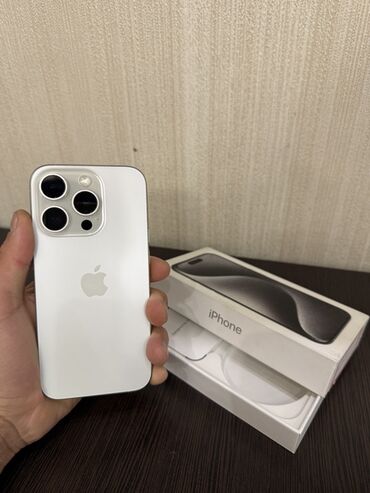 телефонь: IPhone 15 Pro, 256 ГБ, White Titanium, Коробка, 90 %
