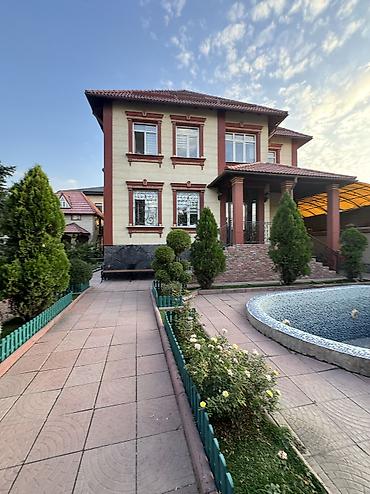 Продажа домов: 6 комнат и более, 375 м², 6 соток, Бишкек, ул. Карла Маркса Риэлтор — 2