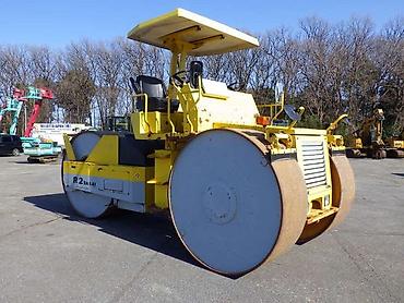 Катки: Срочно!!! Продается Асфальтовый каток Sakai R2, чистый Японец!!! at lalafo.kg — 2 Катки: Срочно!!! Продается Асфальтовый каток Sakai R2, чистый Японец!!! — 2