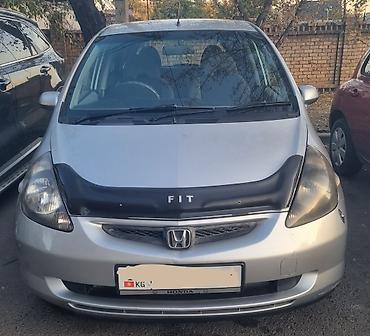 Honda Fit: 2002 г., 1.3 л, Вариатор, Бензин, Седан