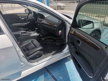 Mercedes-Benz: Mercedes-Benz E 250: 1.8 l. | Λιμουζίνα — 12