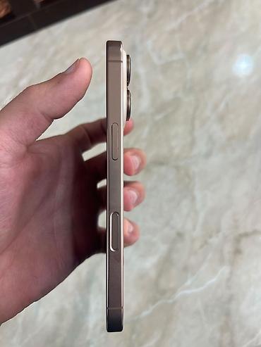 iphone 12 dubayski: IPhone 15 Pro, Natural Titanium, Face ID — 3