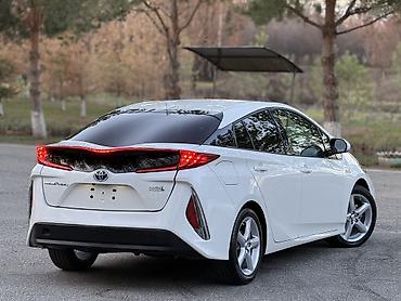 Toyota: Toyota Prius: 2019 г., 1.8 л, Вариатор, Электромобиль, Хэтчбэк — 4