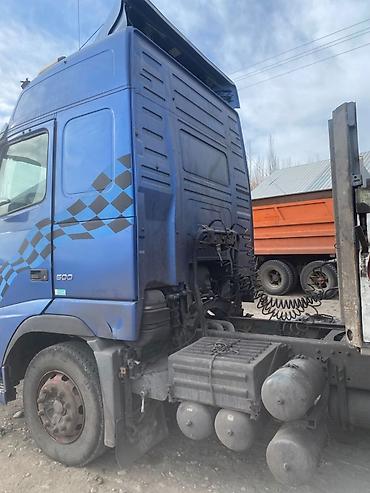 Тягачи: Тягач, Volvo, 2003 г., Бортовой — 5