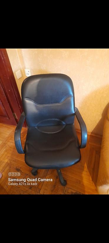 Ofis mebeli: Ofis/kreslo stulu - Material: qara rəngli süni dəri (ekodəri) — 1