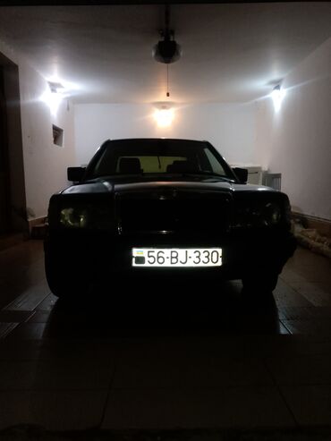 lider diskilər: Mercedes-Benz 190 (W201): 2.6 l | 1992 il Sedan