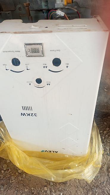 elektrik su qızdırıcı: Alev markalı qazla işləyən su qızdırıcısı (geyzer) - Güc: 32 kW — 3