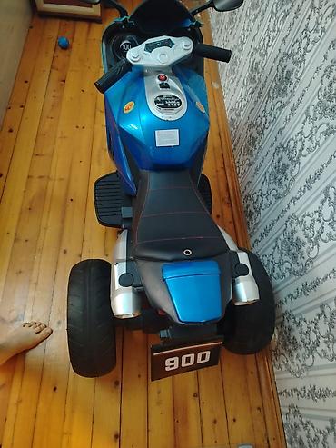 motosiklet uşaq: Uşaq üçün elektrikli üçtəkərli motosiklet - Rəng: mavi-qara, sport — 3