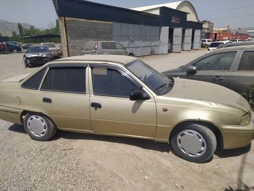нексия 2001: Daewoo Nexia: 2005 г., 1.5 л, Механика, Бензин, Седан