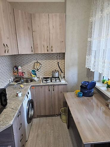 сдаются квартира аламидин 1: 🏡 СДАЁТСЯ 1-КОМНАТНАЯ КВАРТИРА В АЛАМЕДИНЕ-1! 📍 Адрес: мкр — 4