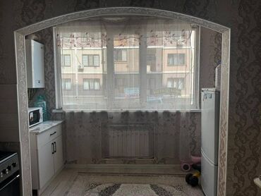 эмарк жибек жолу: 1 бөлмө, 47 кв. м, 108-серия, 1 кабат, Евроремонт