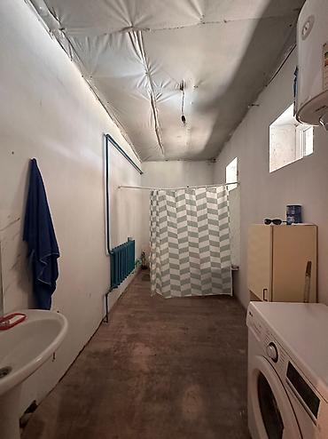 Продажа коттеджей и домов: 📍 В Сокулуке по первой линии трассы продается дом на участке 11 соток — 10