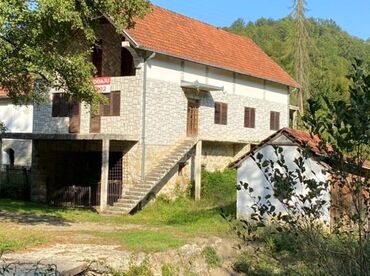 plitke farmerke br obim strukacm: 300 sq. m, 5 bedroom