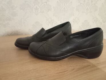 кожаные обувь: Туфли, 36.5, Clarks, Б/у