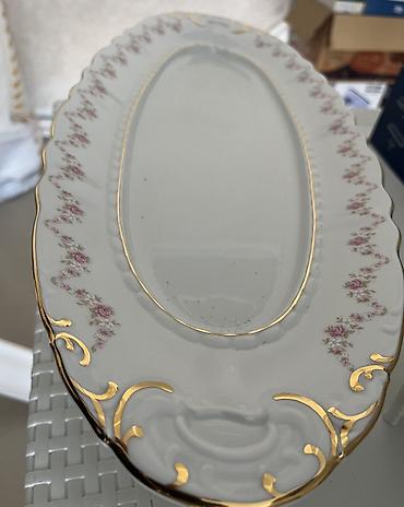 bayraq tort: Tort və şiriniyyat qabı, Farfor, Çexiya — 3