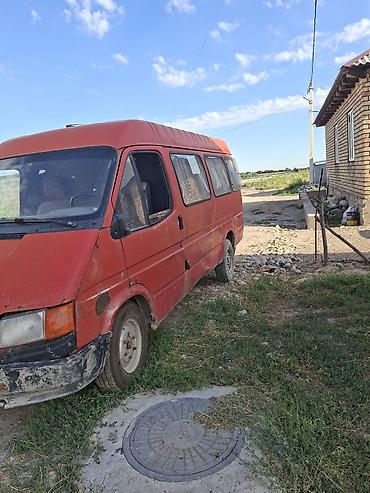 sprinter 2 2: Фургон Ford Transit (пассажирско-грузовой) Основные особенности: - — 2