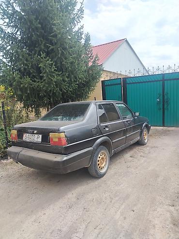 Унаа сатуу: Volkswagen Jetta: 1990 г., 1.8 л, Кол менен иштөөчү, Бензин, Седан — 2