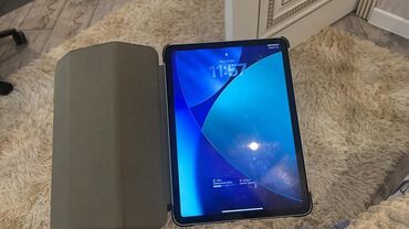 планшет для рисования: Apple iPad 10 (2022), 10,9", 256 ГБ, Платная доставка