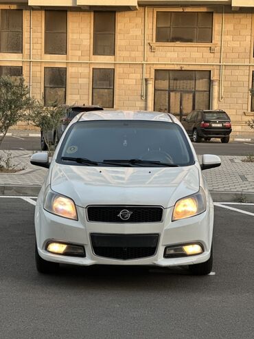 vuruq masinlarin satisi 2023: Ravon Nexia: 1.5 l | 2017 il 254700 km Sedan