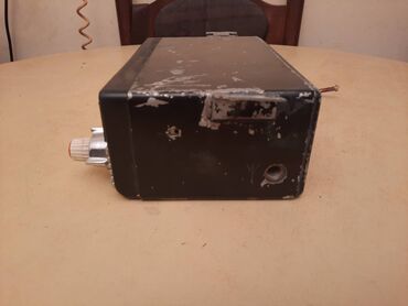 Audio oprema za auto: Stari,retro radio za kola/auto - vintage
Nepoznato stanje — 5