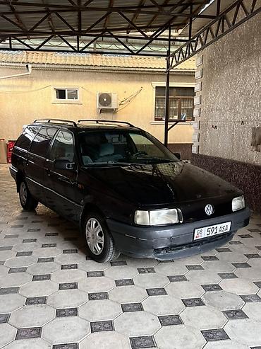 Volkswagen Passat Variant: 1991 г., 1.8 л, Механика, Бензин, Универсал