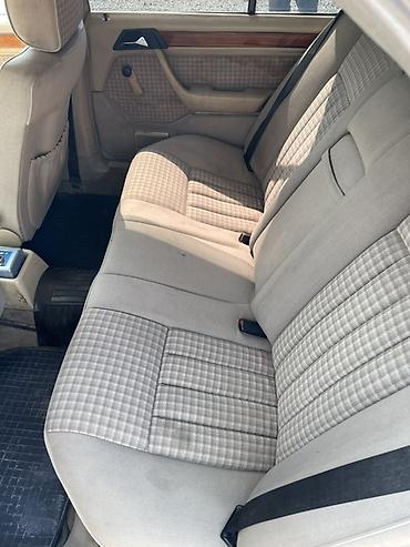 бортер: Mercedes-Benz E-Class: 1992 г., 2 л, Механика, Бензин — 5