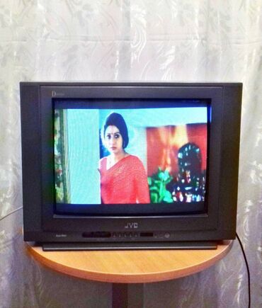 TV və video: Televizor 54 ekran. islekdir çvetnoy ekrandir. ustunde krosnu aparati
