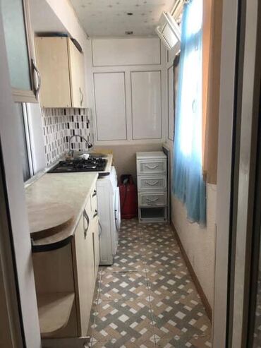 Uzunmüddətli kirayə mənzillər: Kirayə verilir: Masazırda 6/6 1 otaq 2 yə düzəlmə, mebelli, 300 -da lalafo.az — 10 Uzunmüddətli kirayə mənzillər: Kirayə verilir: Masazırda 6/6 1 otaq 2 yə düzəlmə, mebelli, 300 — 10