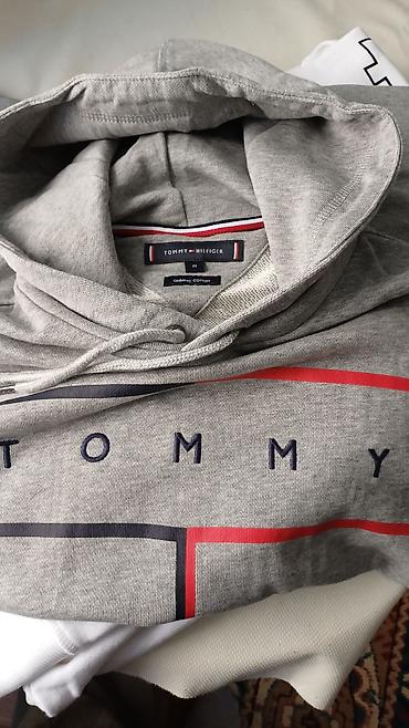 кышкы кийимдер: Эркектердин толстовкасы, M, Tommy Hilfiger, Жаңы, түсү - Боз, Акылуу жеткирүү — 1