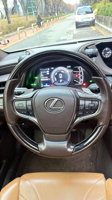 Lexus: Lexus ES: 2019 г., 2.5 л, Вариатор, Гибрид, Седан — 13