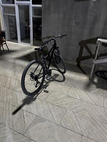 stark velo: Şəhər/trek tipli velosiped – qara rəng Texniki xüsusiyyətlər: - — 3