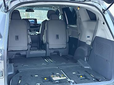 Toyota: Toyota Sienna: 2021 г., 2.5 л, Гибрид, Минивэн — 25