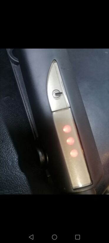 Ostali aparati za ličnu negu: Pegla za kosu Remington 58 w ispravna dobra 
 Mirjevo — 5