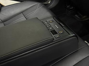 Lexus: Lexus ES: 2019 г., Гибрид, Седан — 13