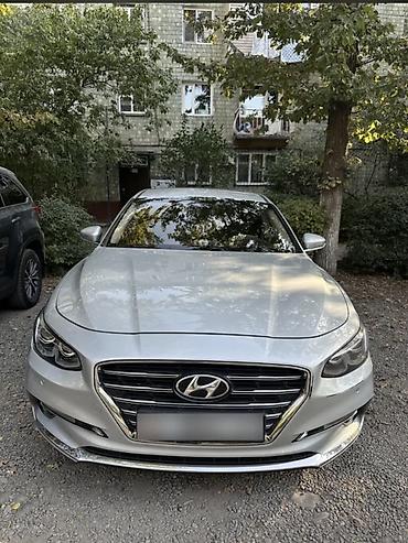 Продажа авто: Hyundai Grandeur: 2017 г., 3 л, Автомат, Газ, Седан — 2