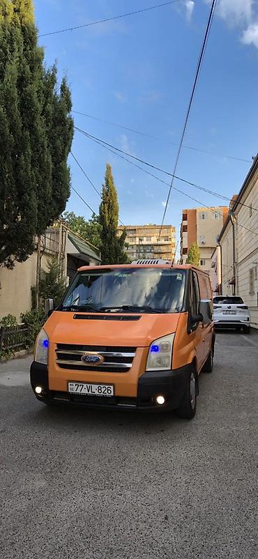 maşın nəqliyyat: Ford Transit soyuduculu yük furgonu - Marka/model: Ford Transit - — 2