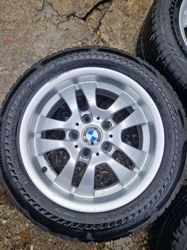 presvlake za auto sedišta: Felne i gume u dobrom stanju, gume Bridgestone drivegard runflet gume